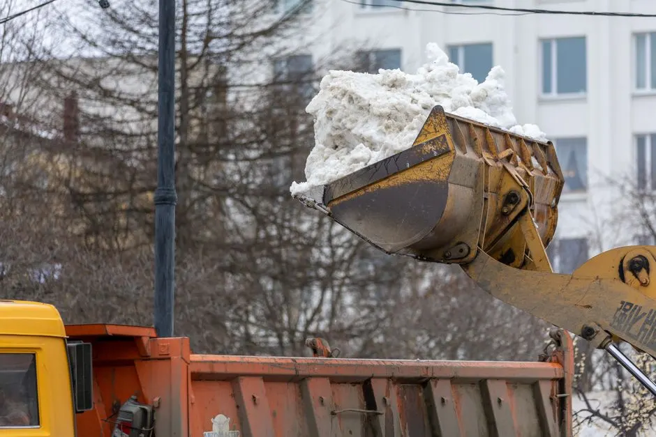 Spray foam removal near me for Grimsby homes